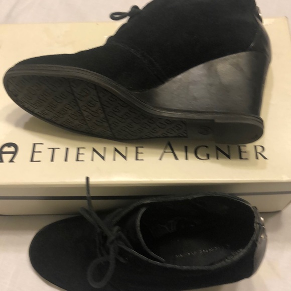 Etienne Aigner Suede Ankle Boots - Picture 2 of 4